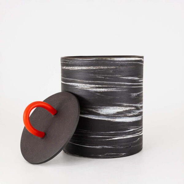 Big Black Pot with Top