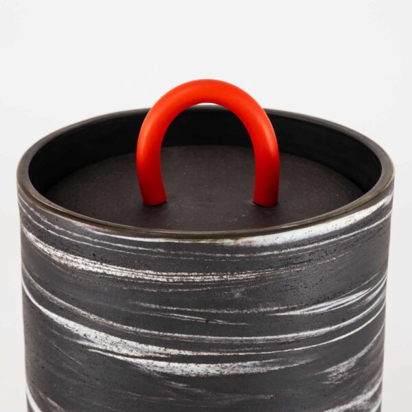 Big Black Pot with Top
