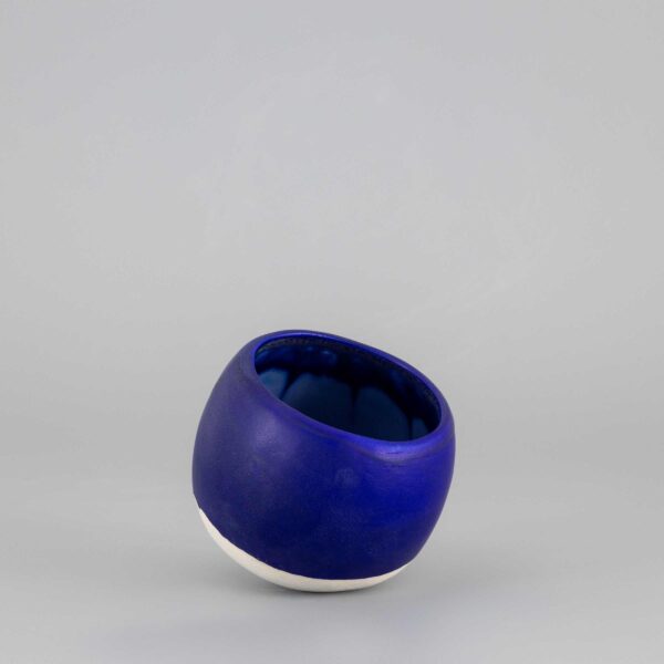 Spinning Porcelain Cup